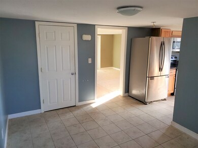 526A Mammoth Rd, Londonderry, NH 03053 - photo 7