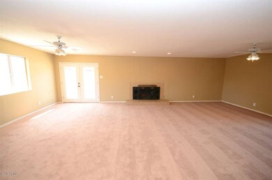 748 N Evergreen St, Chandler, AZ 85225 - photo 6