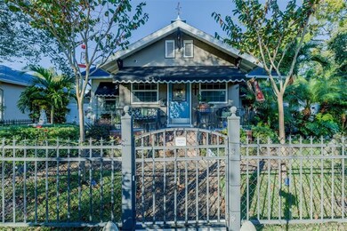 1240 12th St N, Saint Petersburg, FL 33705 - photo 4