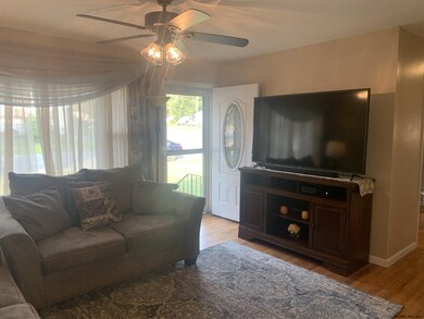 4 Amelia Dr, Schenectady, NY 12309 - photo 3