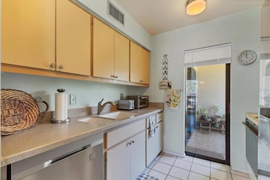 3073 Willow Green unit 36, Sarasota, FL 34235 - photo 4