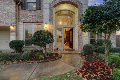 27611 Riata Hills Ln, Fulshear, TX 77441 - photo 2