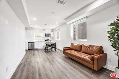 1269 W 36th St, Los Angeles, CA 90007 - photo 6