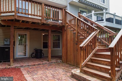 3703 Mazewood Ln, Fairfax, VA 22033 - photo 2