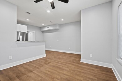 724 W Gandy St, Denison, TX 75020 - photo 7