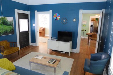 Living room 3