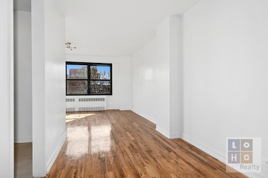 Seward Park Housing unit A307, New York, NY 10002 - photo 3