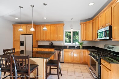 07_1606Westfield_177001_Kitchen_HiRes
