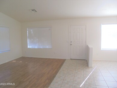3-Livingroom