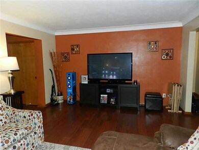 2440 Roseann Dr, Toledo, OH 43611 - photo 5