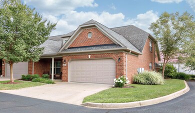 3209 Brittany Pointe Ln, Louisville, KY 40220 - photo 2