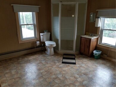 FULL BATH. UPPER LEVEL