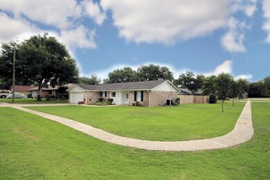 7878Pleasant OUTSIDE FRONT 1