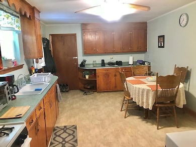 2067 Castleton (Upstairs)