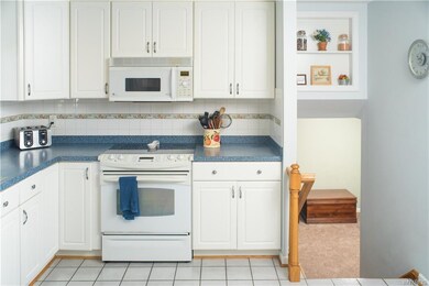 1285 Brookfield Dr, North Tonawanda, NY 14120 - photo 3