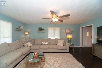 612 Harrison St, Port Clinton, OH 43452 - photo 4