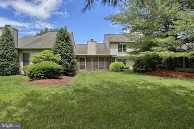 38 Cambridge Dr, Hershey, PA 17033 - photo 2