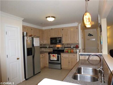 Kitchen - Beautifully renovated kitchen!