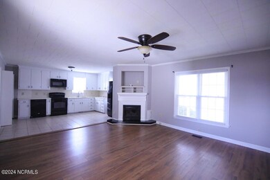 292 Main St, Winterville, NC 28590 - photo 5