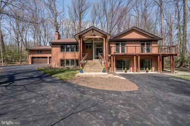 9008 Hamilton Dr, Fairfax, VA 22031 - photo 4