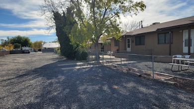 321 Wayne Rd NW, Los Ranchos, NM 87114 - photo 2