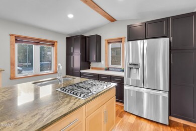 1714 4th St NE, Mandan, ND 58554 - photo 5