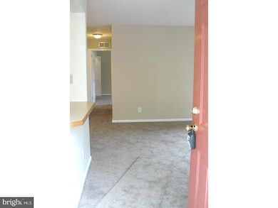 2705A Yarmouth Ln unit 2705, Mount Laurel, NJ 08054 - photo 2