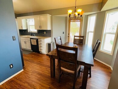 1714 N Nickelton Cir, Wichita, KS 67235 - photo 6