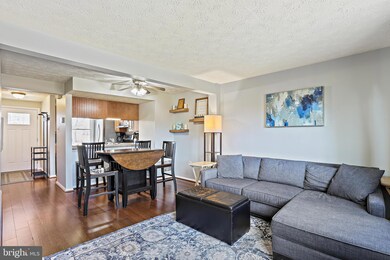 10641 Delfield Ct, Laurel, MD 20723 - photo 7