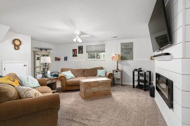 1562 Conant Ct, Mishawaka, IN 46544 - photo 2