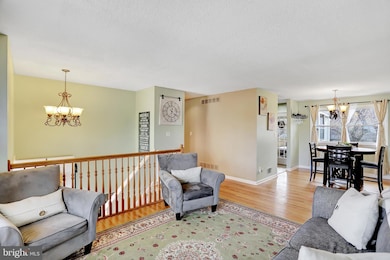 617 Luther St, Brooklyn, MD 21225 - photo 5