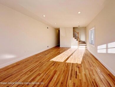 38 Greenway Ave, Staten Island, NY 10314 - photo 3