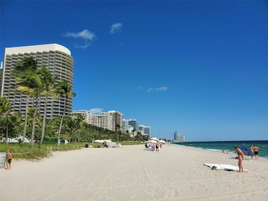 9261 E Bay Harbor Dr unit 402, Bay Harbor Islands, FL 33154 - photo 2