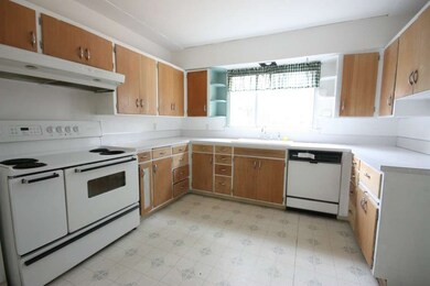 1302 Princeton Ave N, Wenatchee, WA 98801 - photo 4