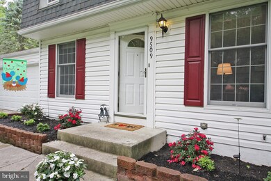 9509 Dawnblush Ct, Columbia, MD 21045 - photo 2