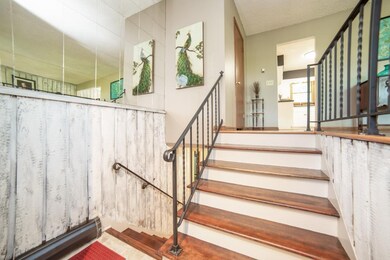 Large Open Entry Way
