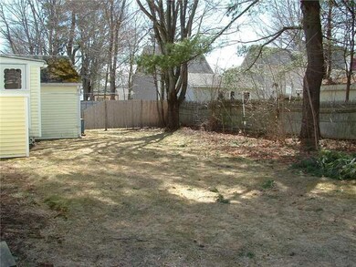 Yard/Garden. fenced yard