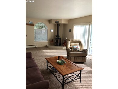 1445 Seacrest Ln unit 3, Brookings, OR 97415 - photo 5