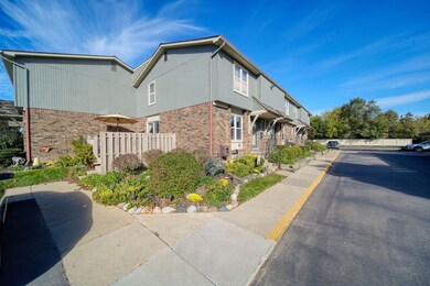 261 N Maple Rd, Saline, MI 48176 - photo 3