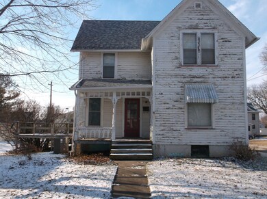 130 N Vernon St, Princeton, IL 61356 - photo 2
