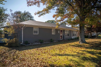 1502 Frey Ave, Sheffield, AL 35660 - photo 3