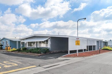 1701 E Dinuba Ave unit 52, Selma, CA 93662 - photo 2