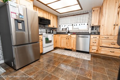 541 Wyoming 236, Afton, WY 83110 - photo 6