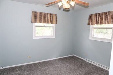 265 Deerpath Ln, Carpentersville, IL 60110 - photo 7