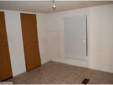 2nd Bedroom.