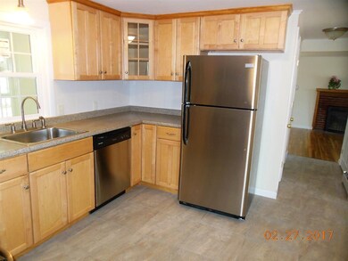 2 Claire St, Rochester, NH 03867 - photo 4