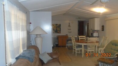kitchen to left dinning roon
