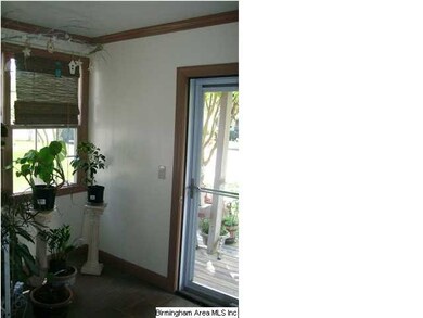 Lovely Foyer/Entryway