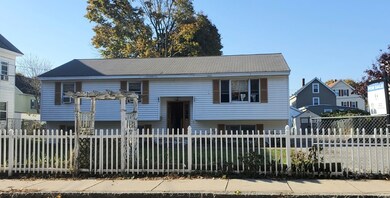 33 Newhall St, Lowell, MA 01852 - photo 2