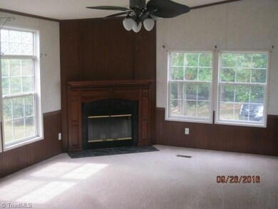 4553 Ridgeback Rd, Asheboro, NC 27205 - photo 3